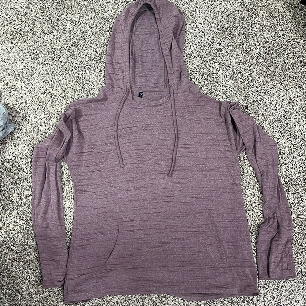 Kuhl women size small very soft, light weight hoodie, heathered  maroon
